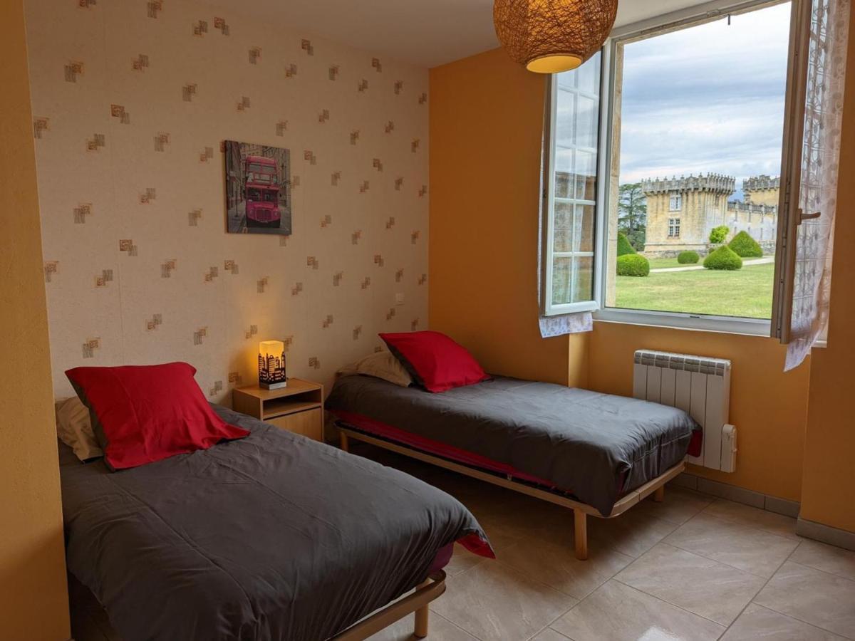 Gite Charmant Au Coeur D'Un Chateau Historique Avec Parc, Proche De Cognac, Ideal Famille Et Nature - Fr-1-653-167 Cherves-de-Cognac Exterior photo